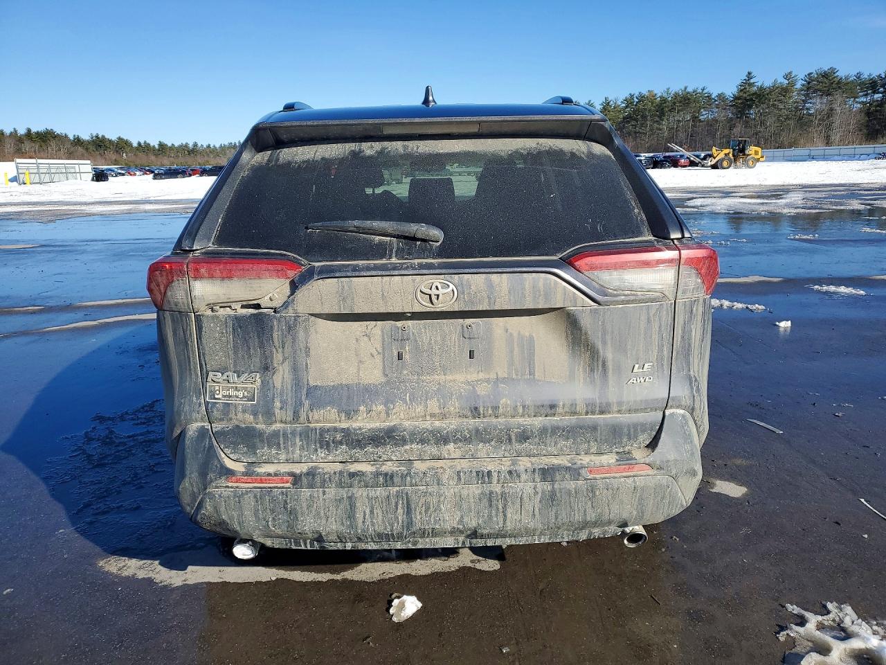 2019 TOYOTA RAV4 LE photo 16