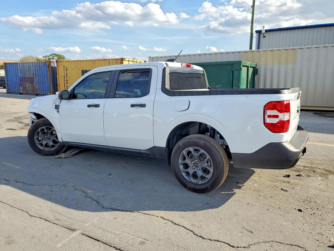 2025 FORD MAVERICK XLT photo 2