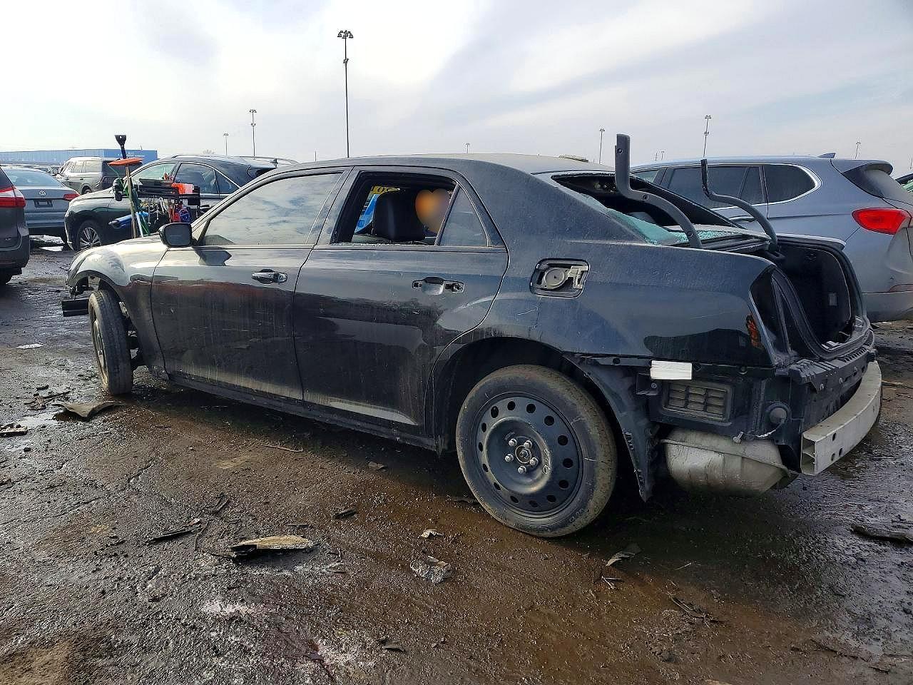 2018 CHRYSLER 300 S photo 3