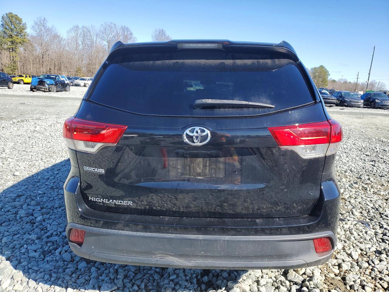 2019 TOYOTA HIGHLANDER LE photo 11
