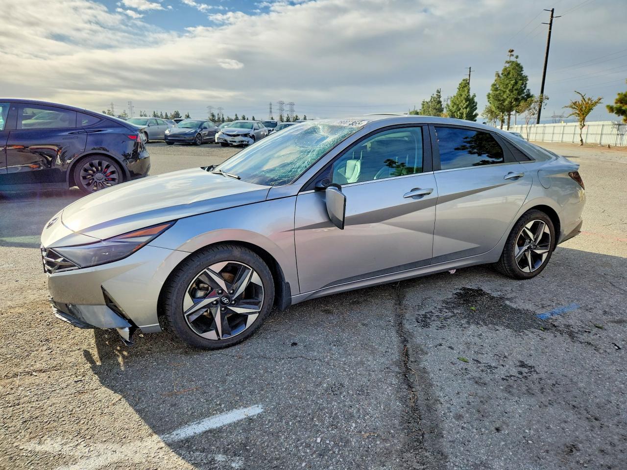 2022 HYUNDAI ELANTRA