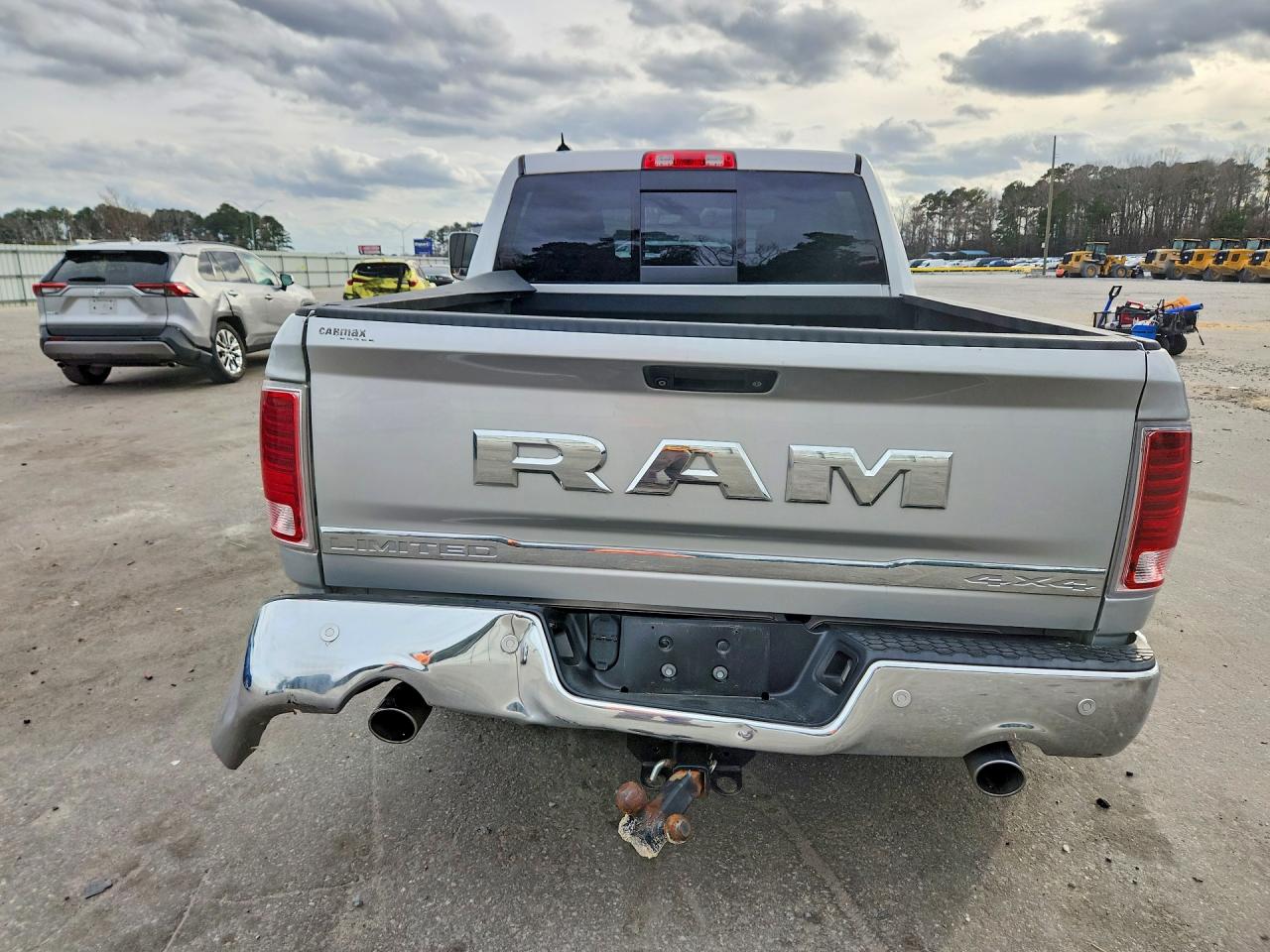 2016 RAM 1500 LONGHORN photo 11