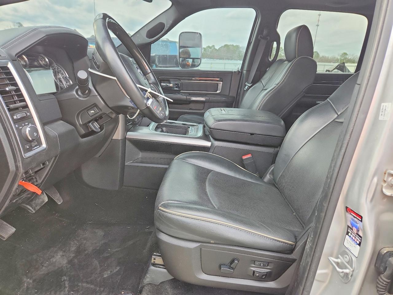2016 RAM 1500 LONGHORN photo 13