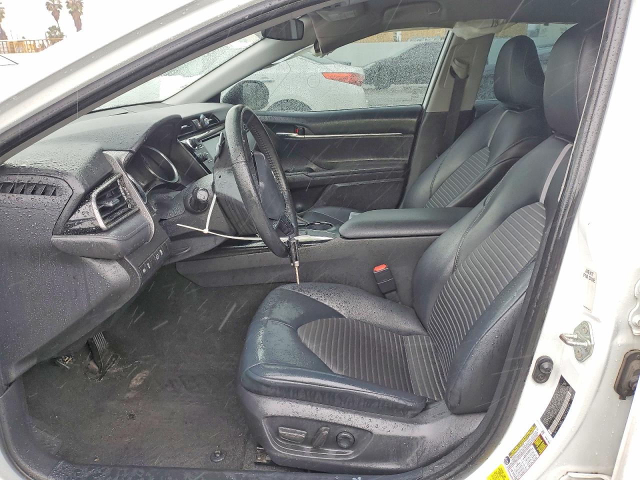 2020 TOYOTA CAMRY SE photo 7