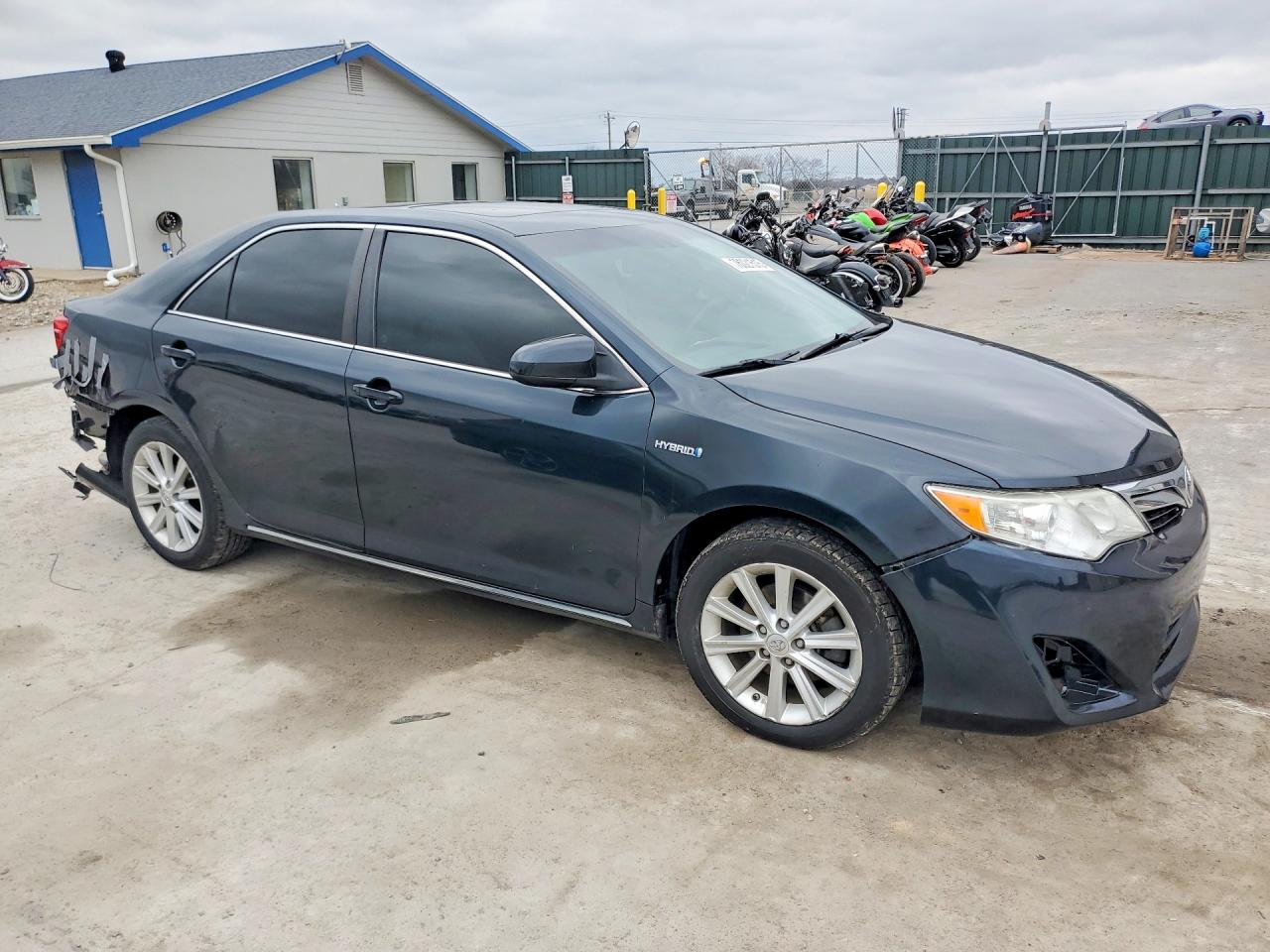 2014 TOYOTA CAMRY HYBRID photo 10