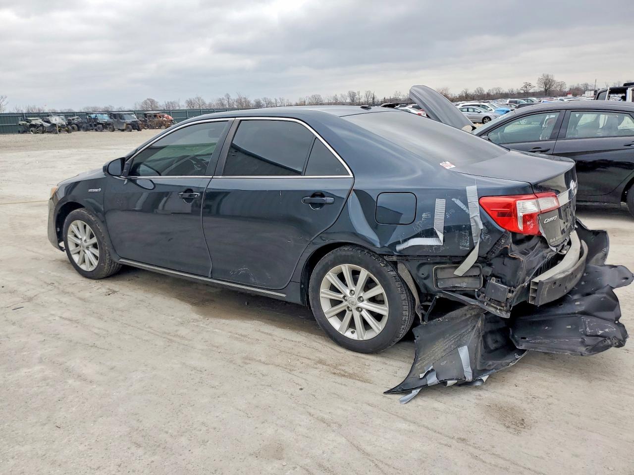 2014 TOYOTA CAMRY HYBRID photo 4