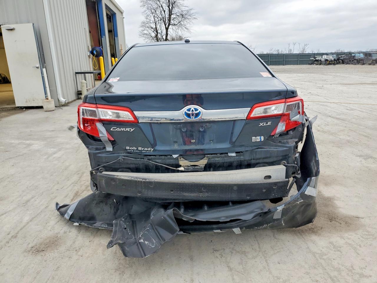 2014 TOYOTA CAMRY HYBRID photo 16