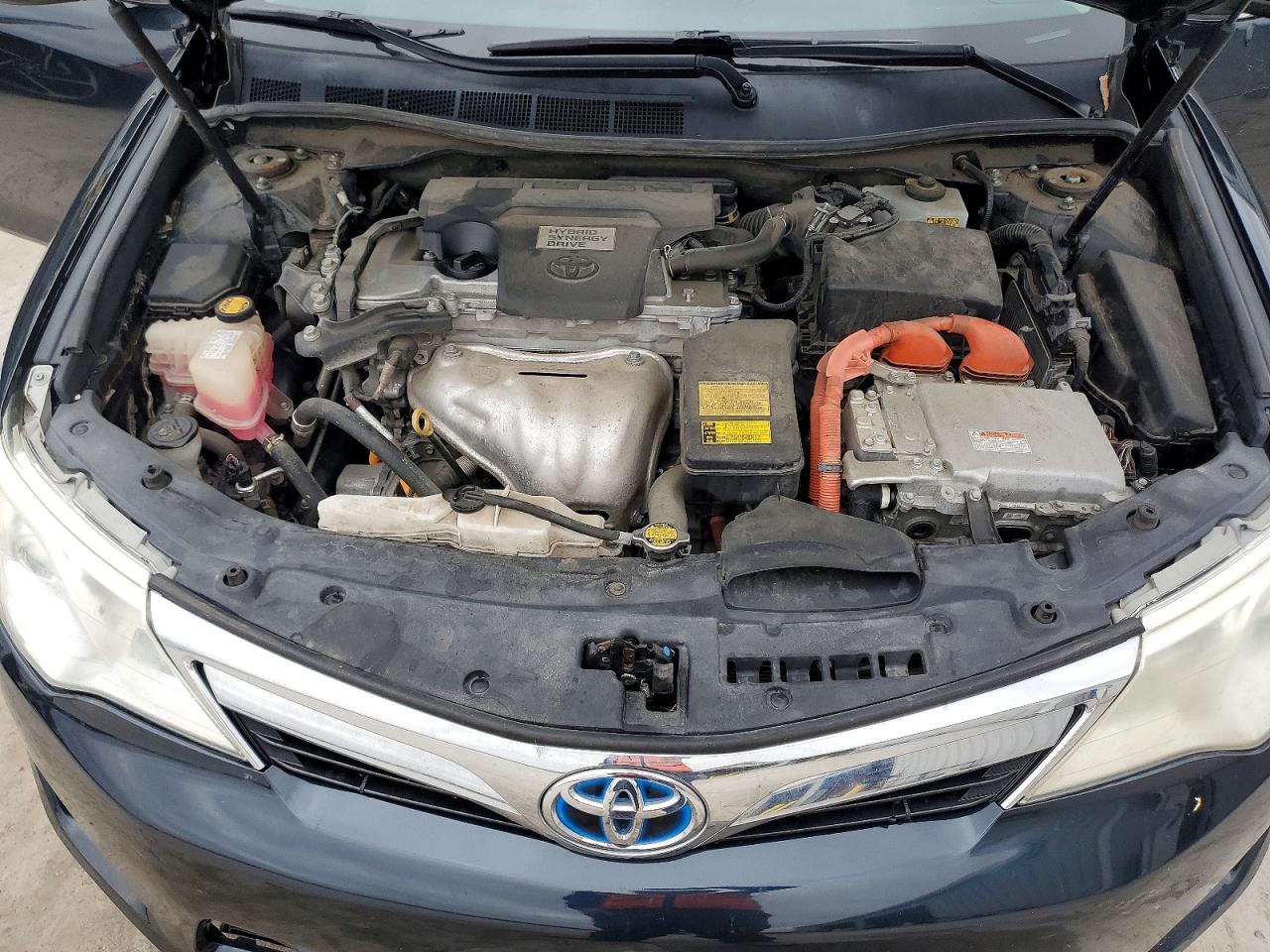 2014 TOYOTA CAMRY HYBRID photo 31
