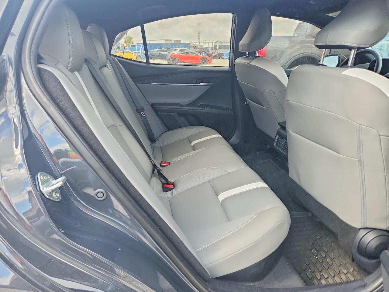 2025 TOYOTA CAMRY SE photo 10