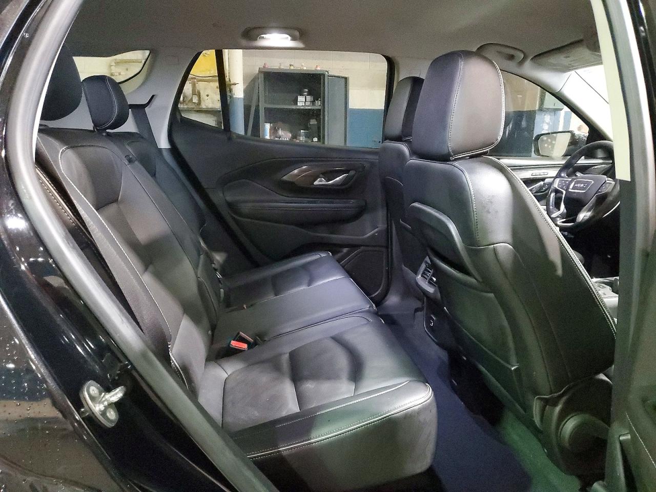 2018 GMC TERRAIN DENALI photo 11
