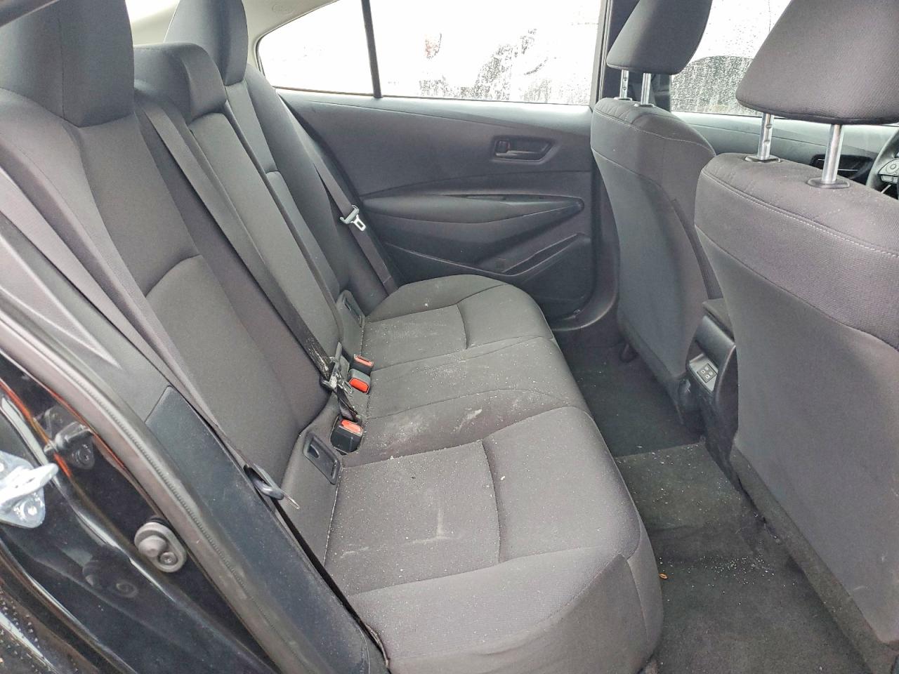 2025 TOYOTA COROLLA LE photo 28