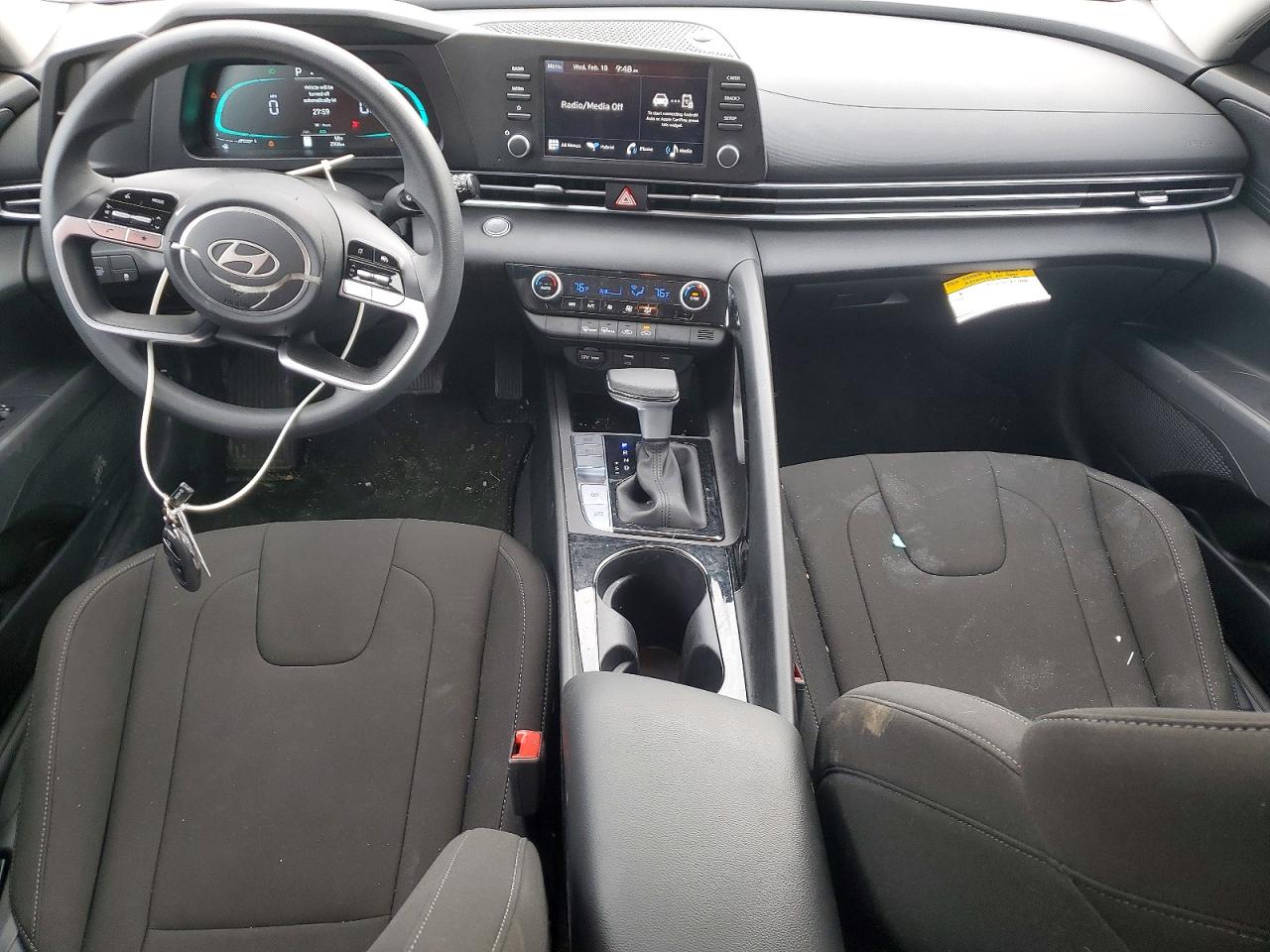2025 HYUNDAI ELANTRA BLUE photo 15