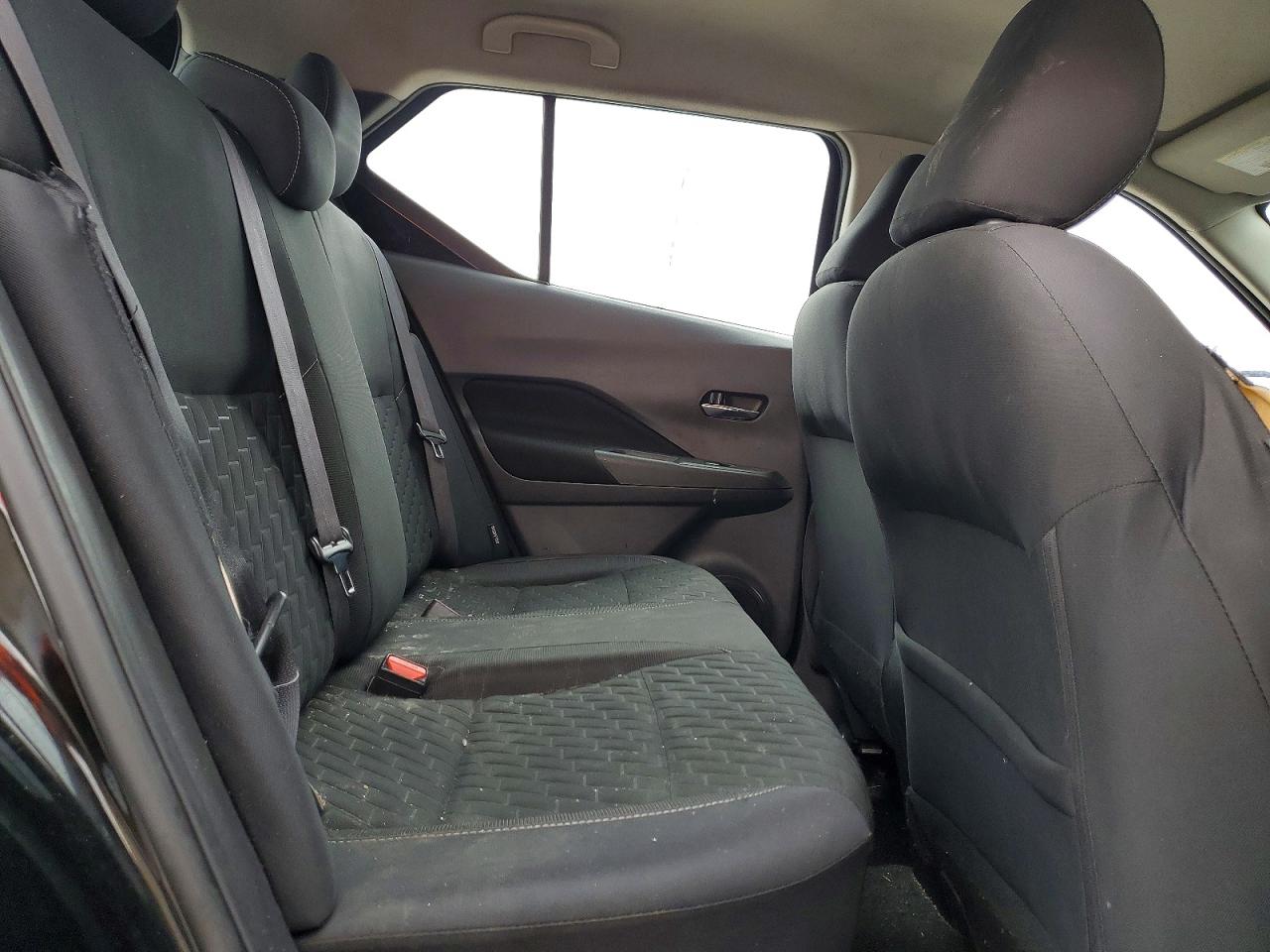 2021 NISSAN KICKS SV photo 21