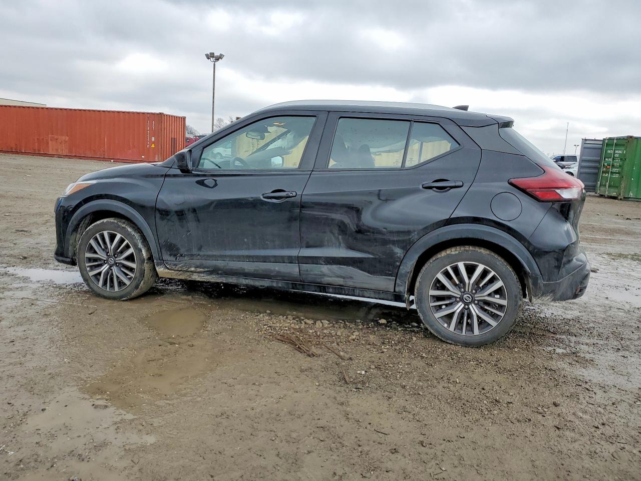 2021 NISSAN KICKS SV photo 3