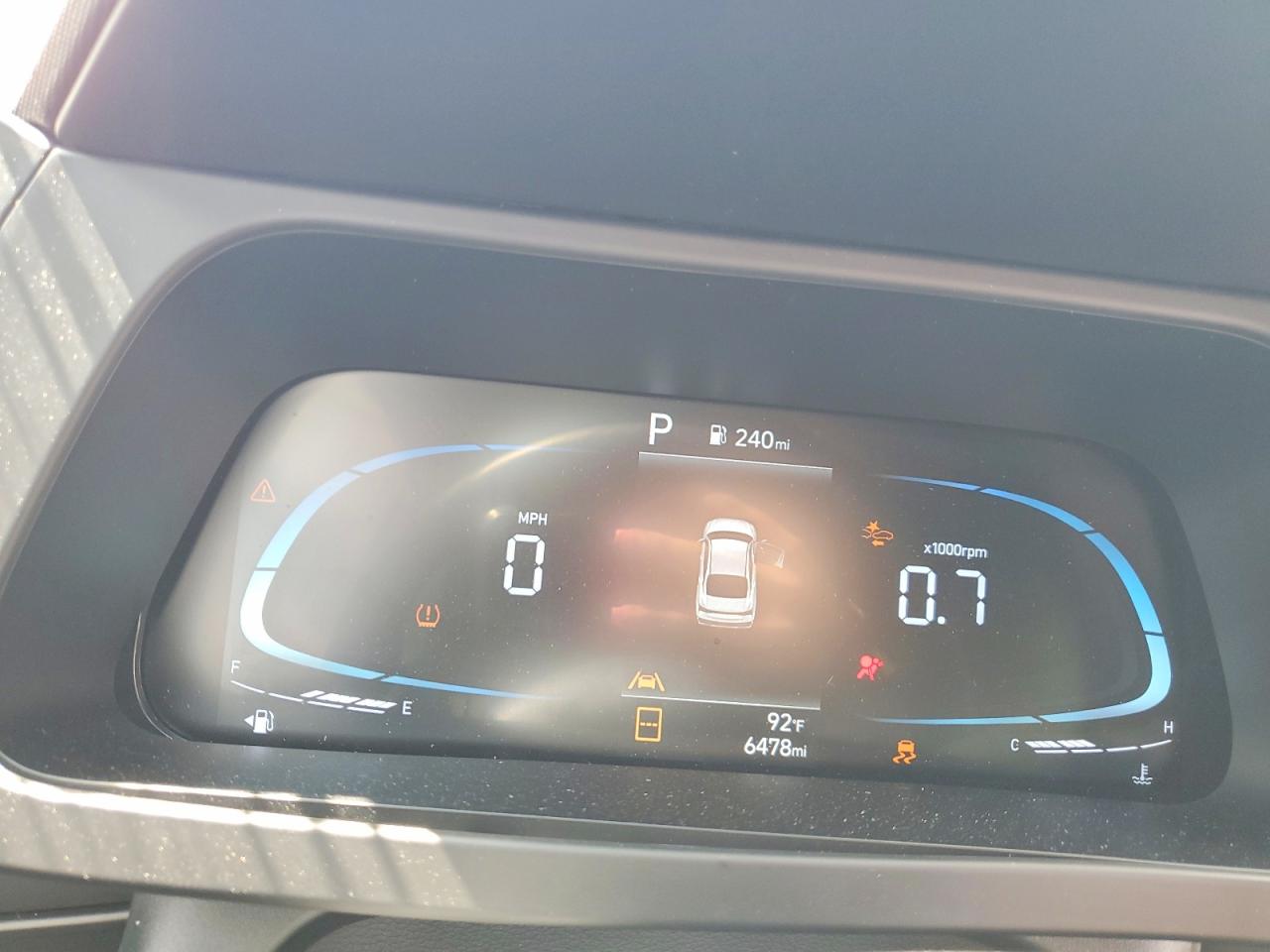 2025 HYUNDAI ELANTRA SEL SPORT photo 9