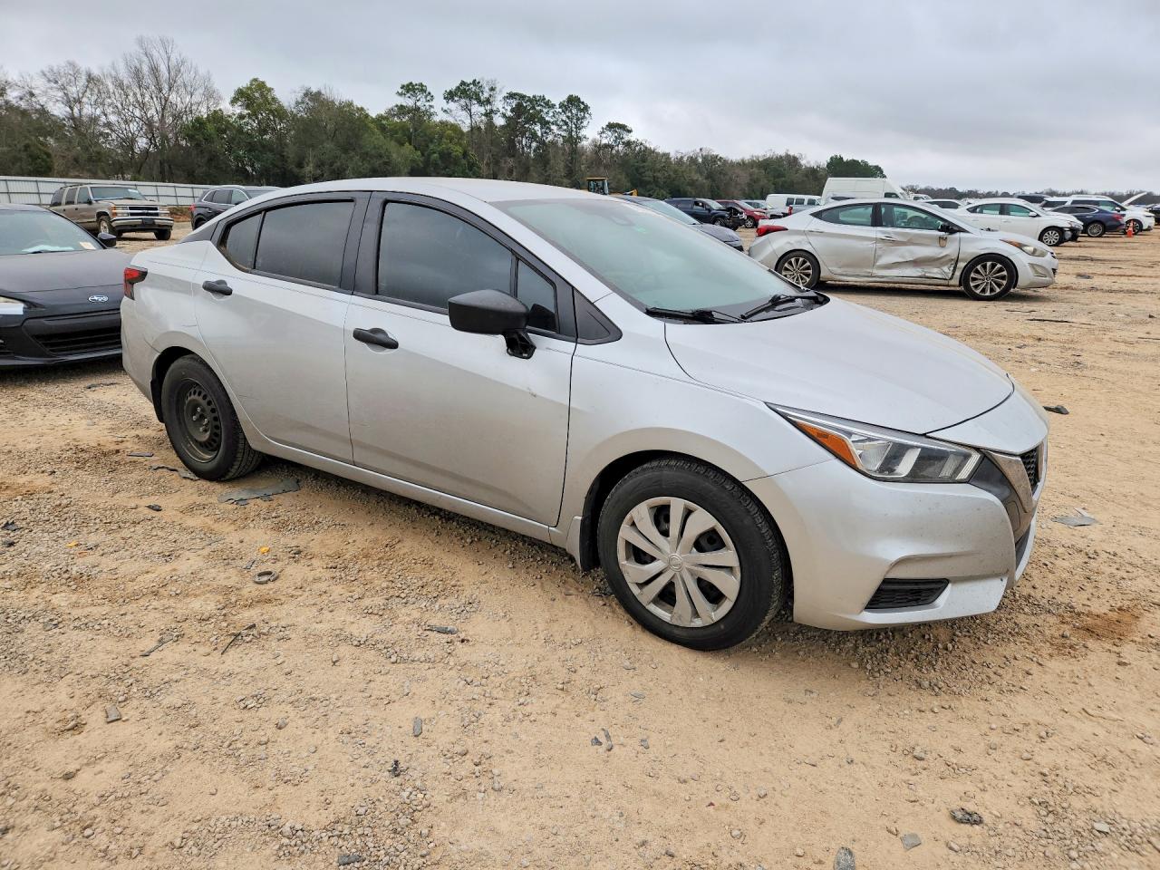 2020 NISSAN VERSA S photo 7