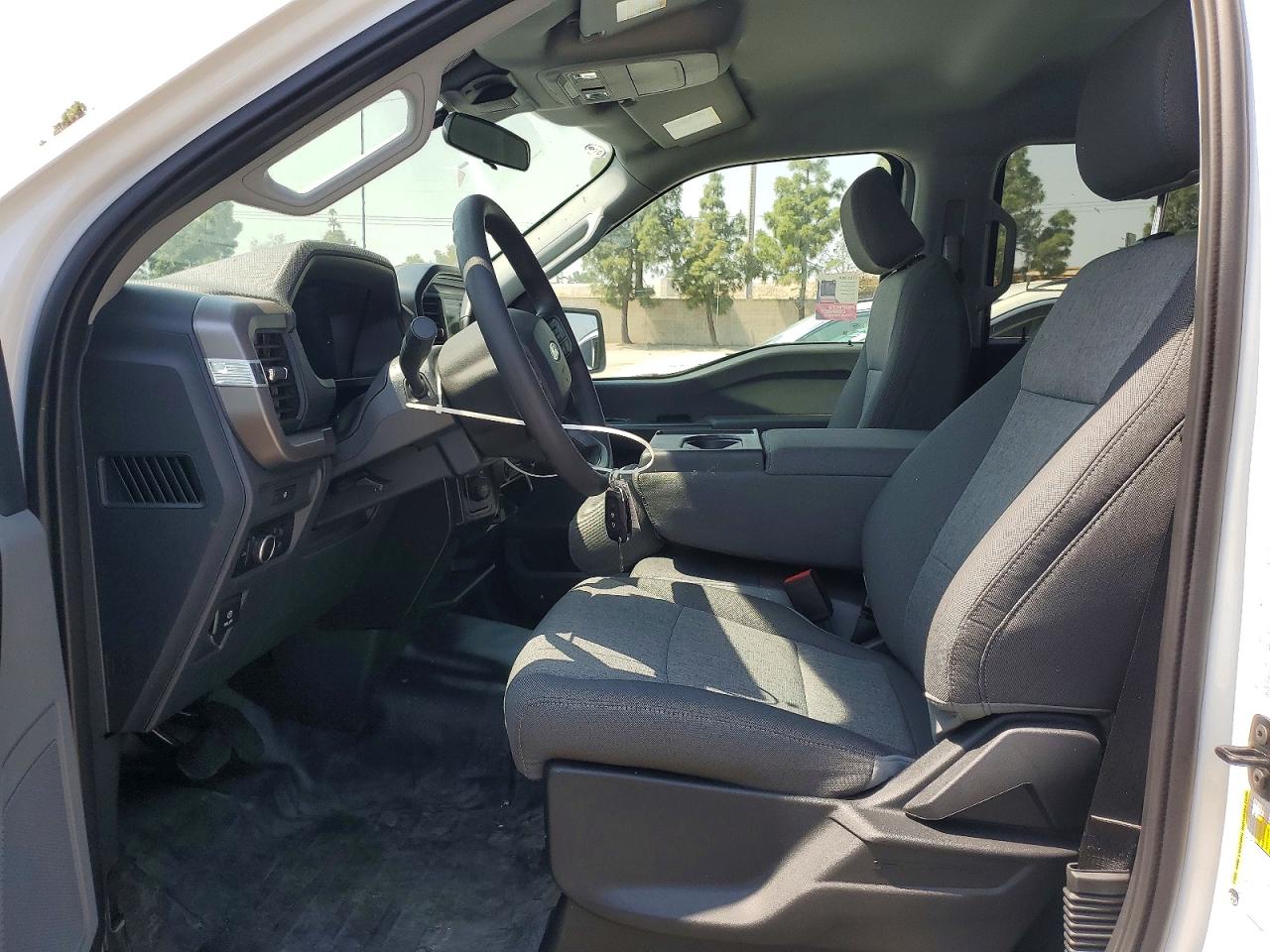 2025 FORD F150 XL photo 12