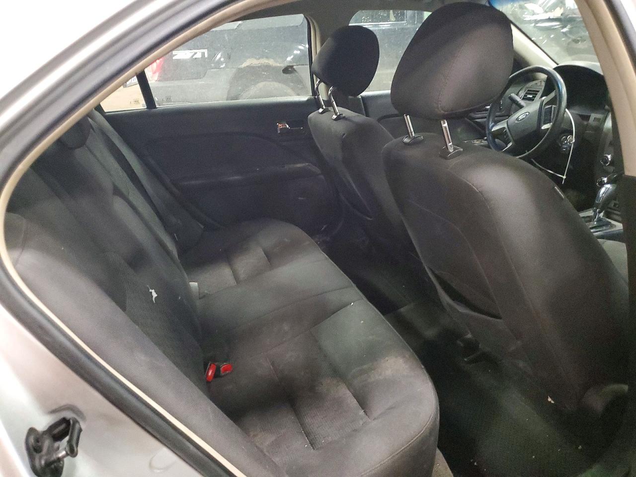2012 FORD FUSION SE photo 19