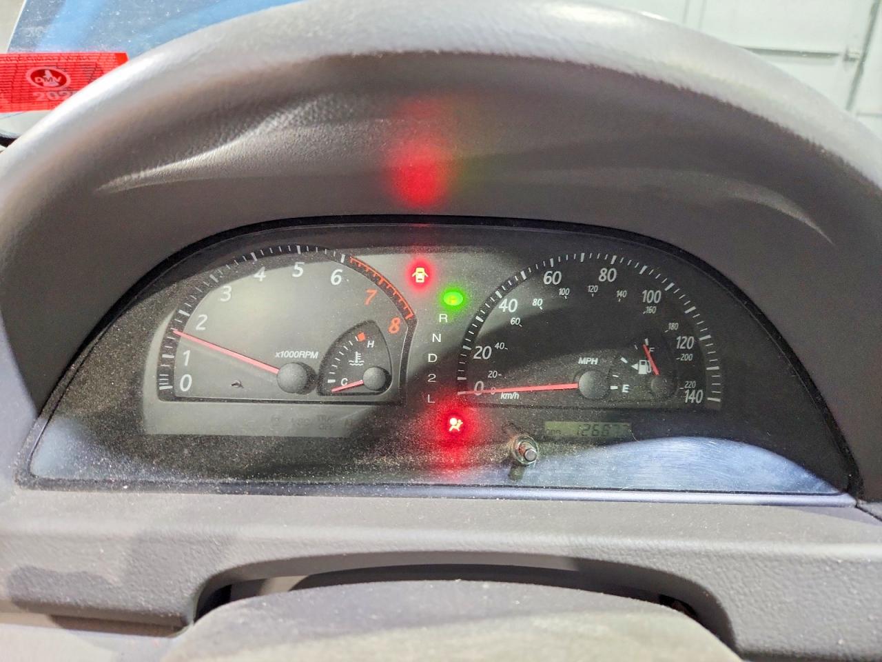 2002 TOYOTA CAMRY LE photo 17