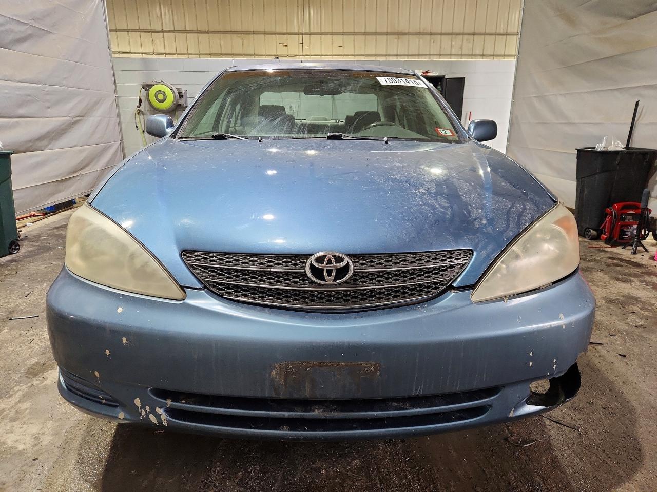 2002 TOYOTA CAMRY LE photo 9