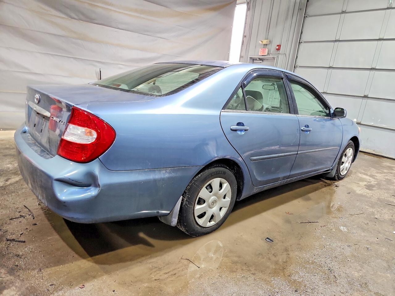 2002 TOYOTA CAMRY LE photo 5