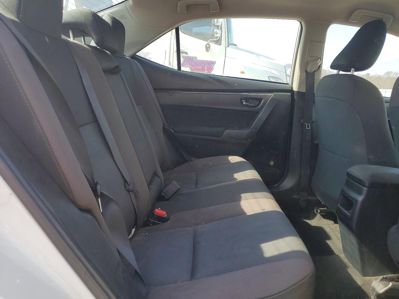 2018 TOYOTA COROLLA L photo 19