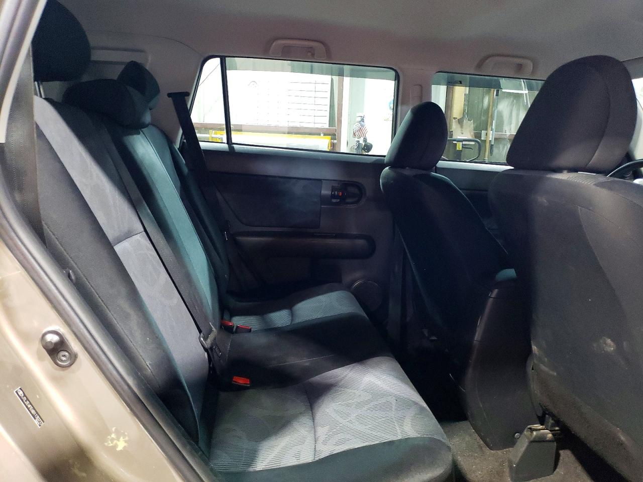 2011 TOYOTA SCION XB photo 21