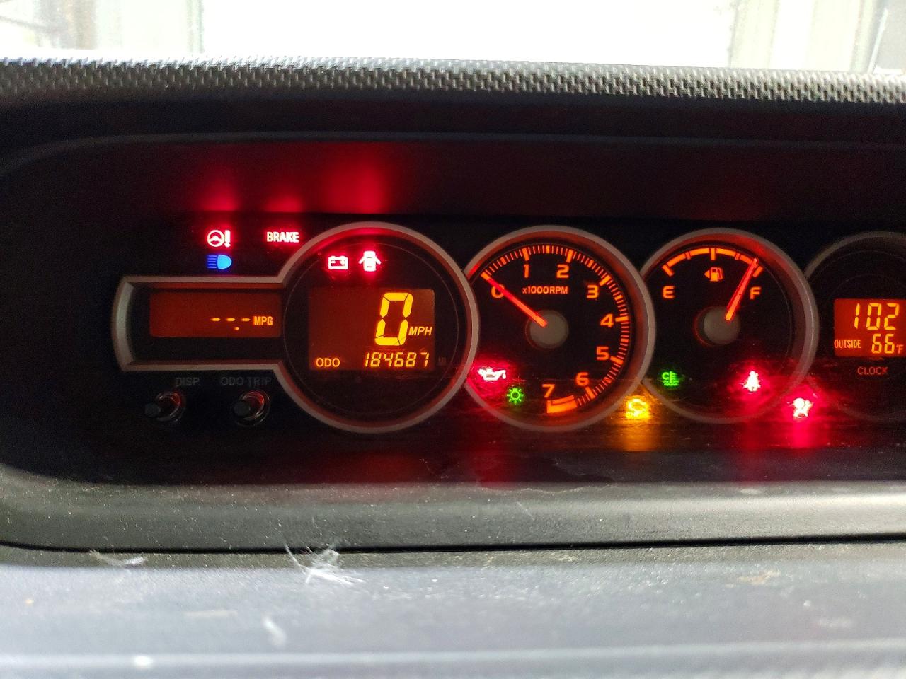 2011 TOYOTA SCION XB photo 17