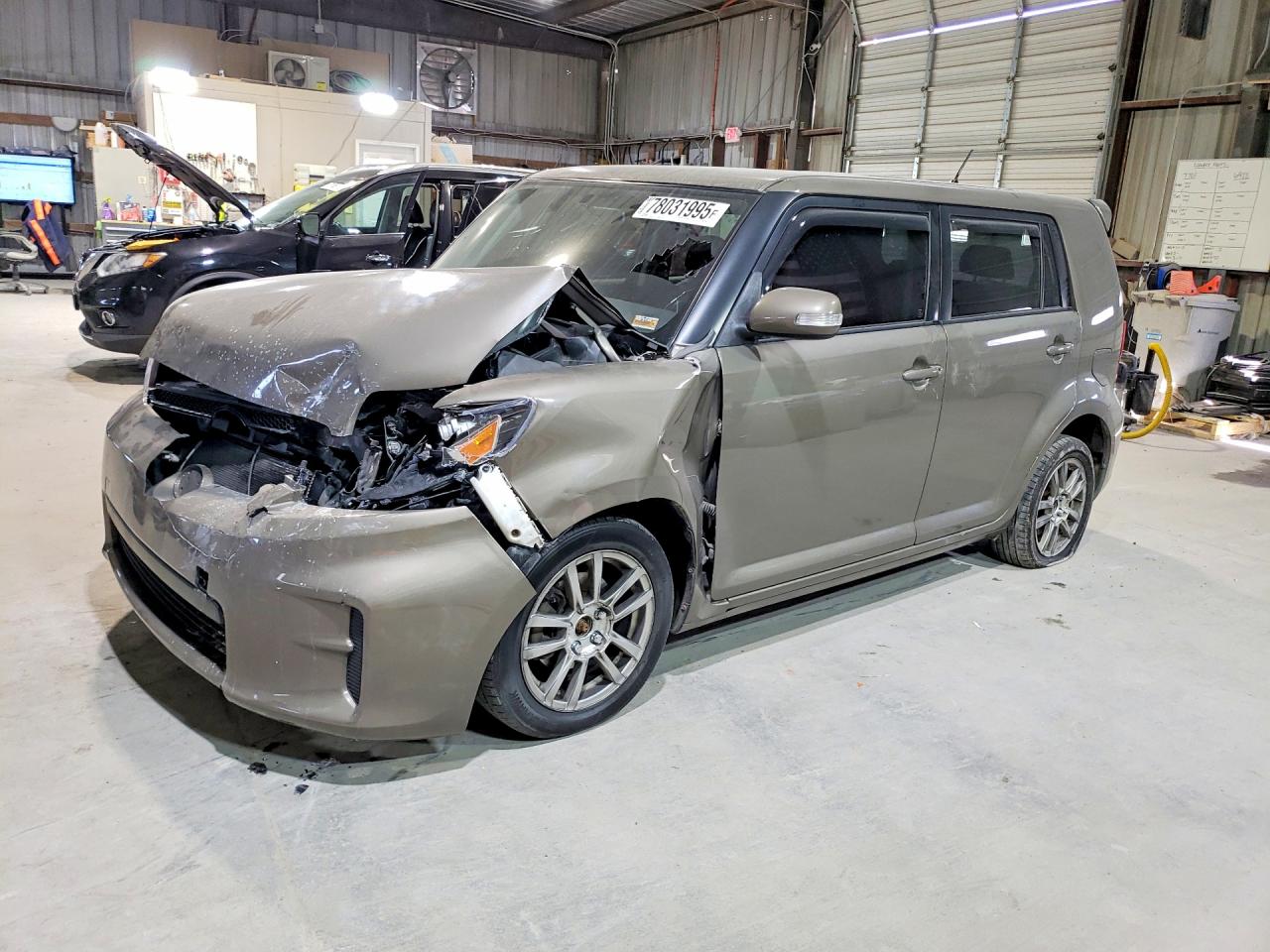 2011 TOYOTA SCION