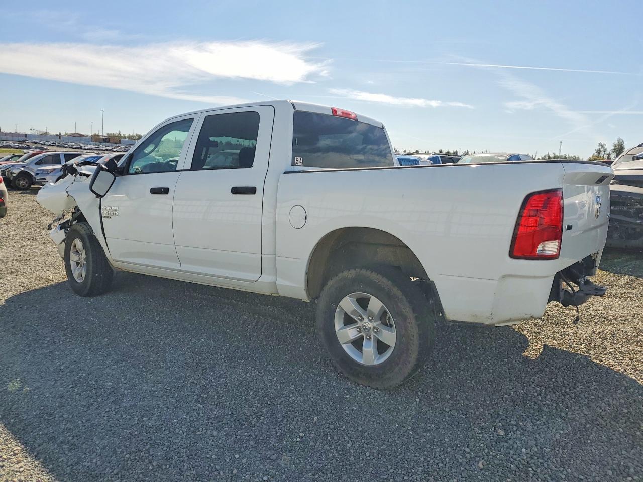 2023 RAM 1500 CLASSIC SLT photo 3