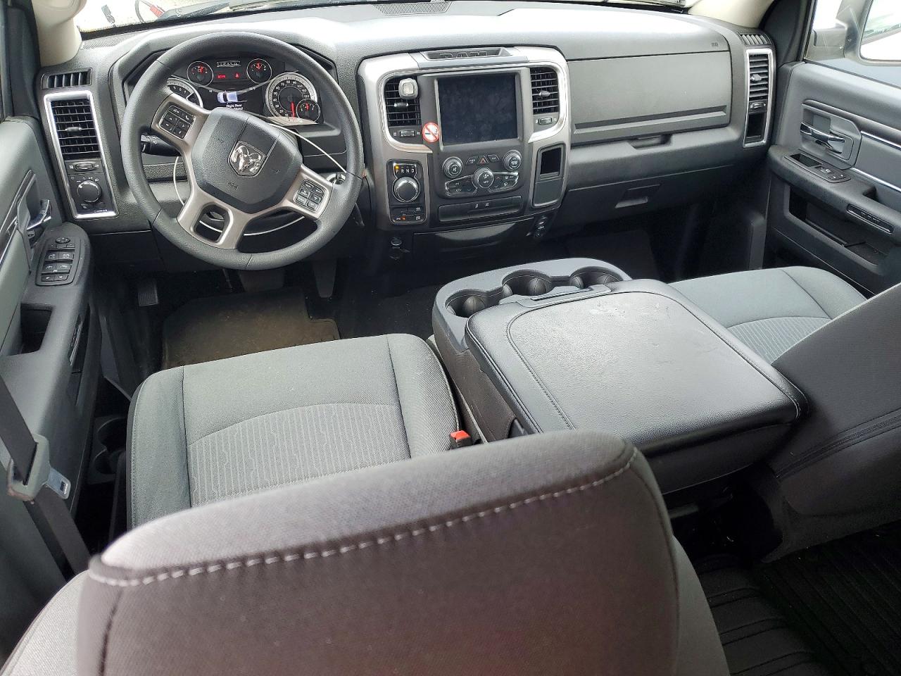 2023 RAM 1500 CLASSIC SLT photo 15