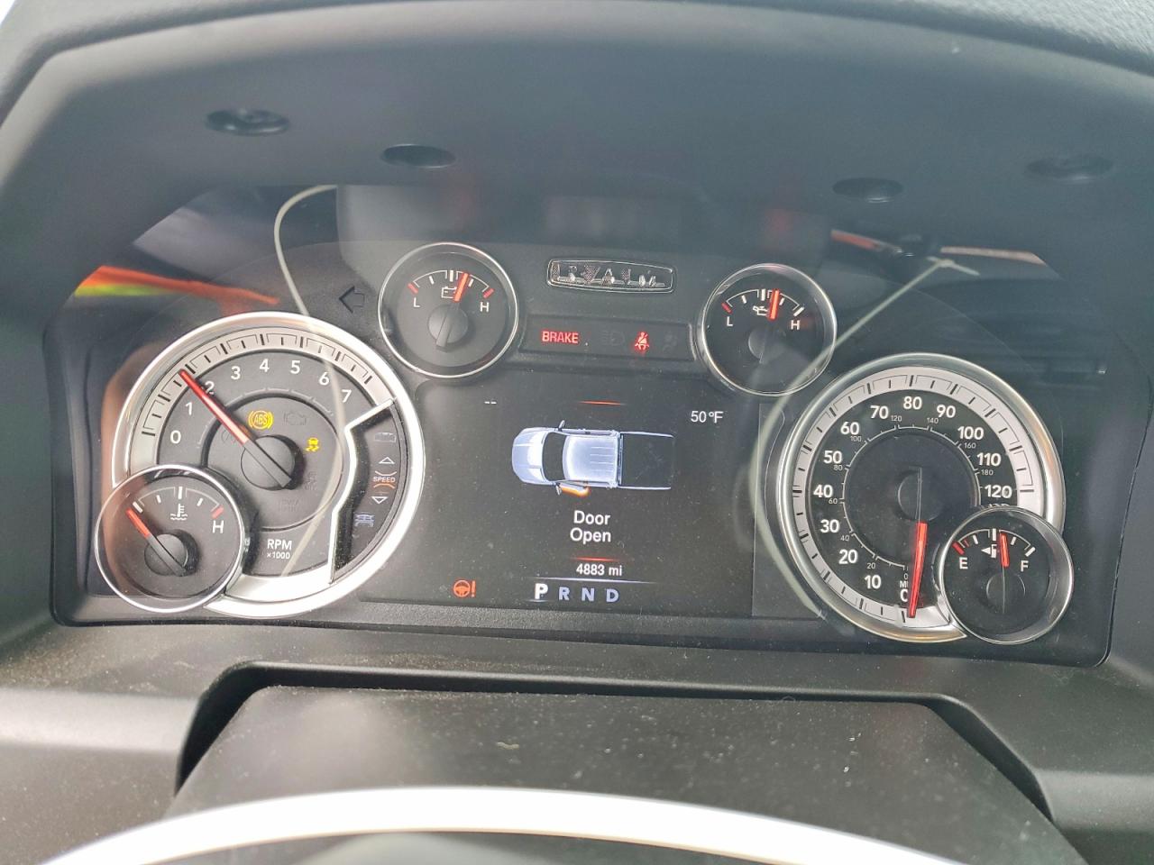 2023 RAM 1500 CLASSIC SLT photo 17