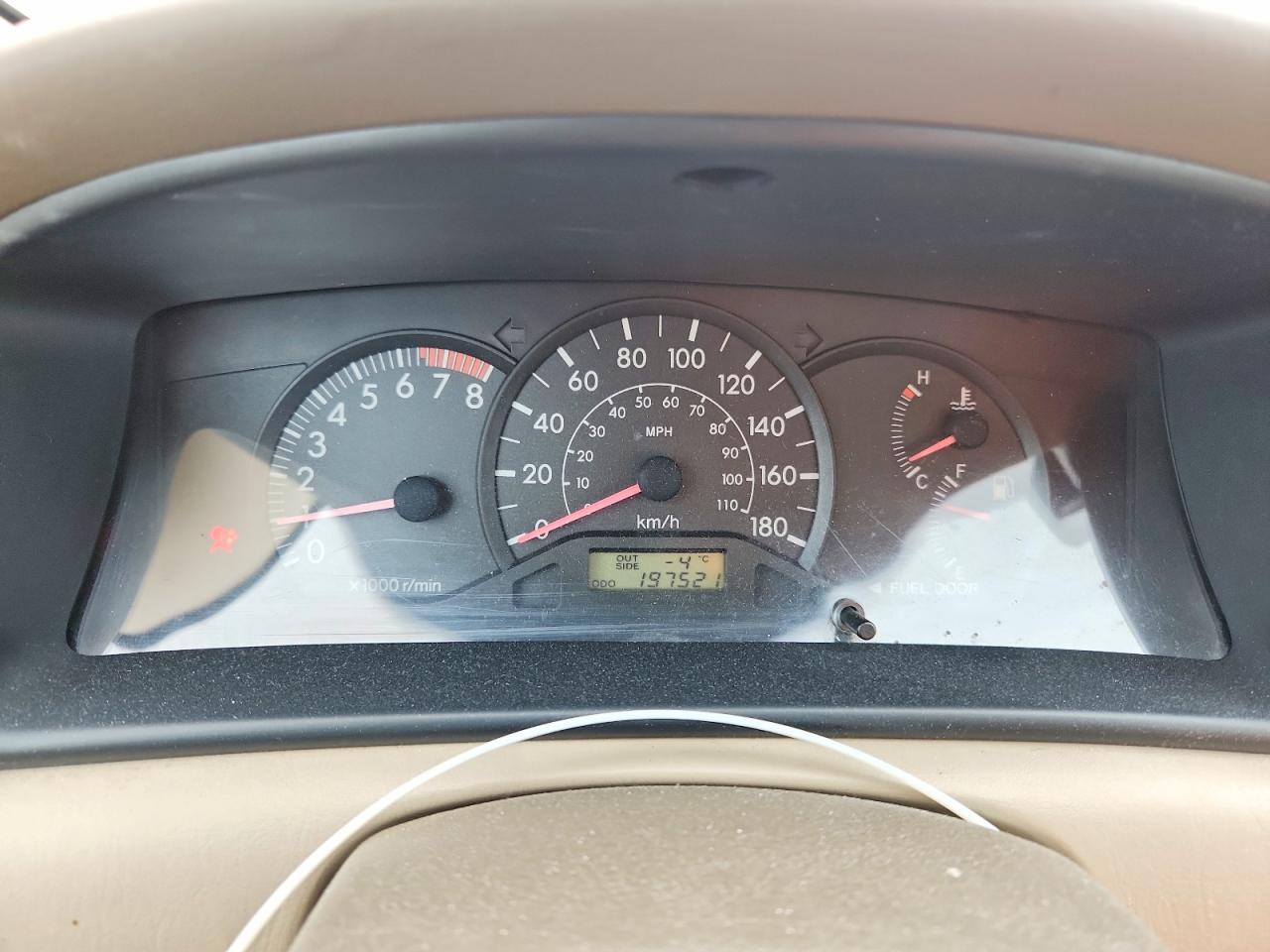 2005 TOYOTA COROLLA CE photo 9