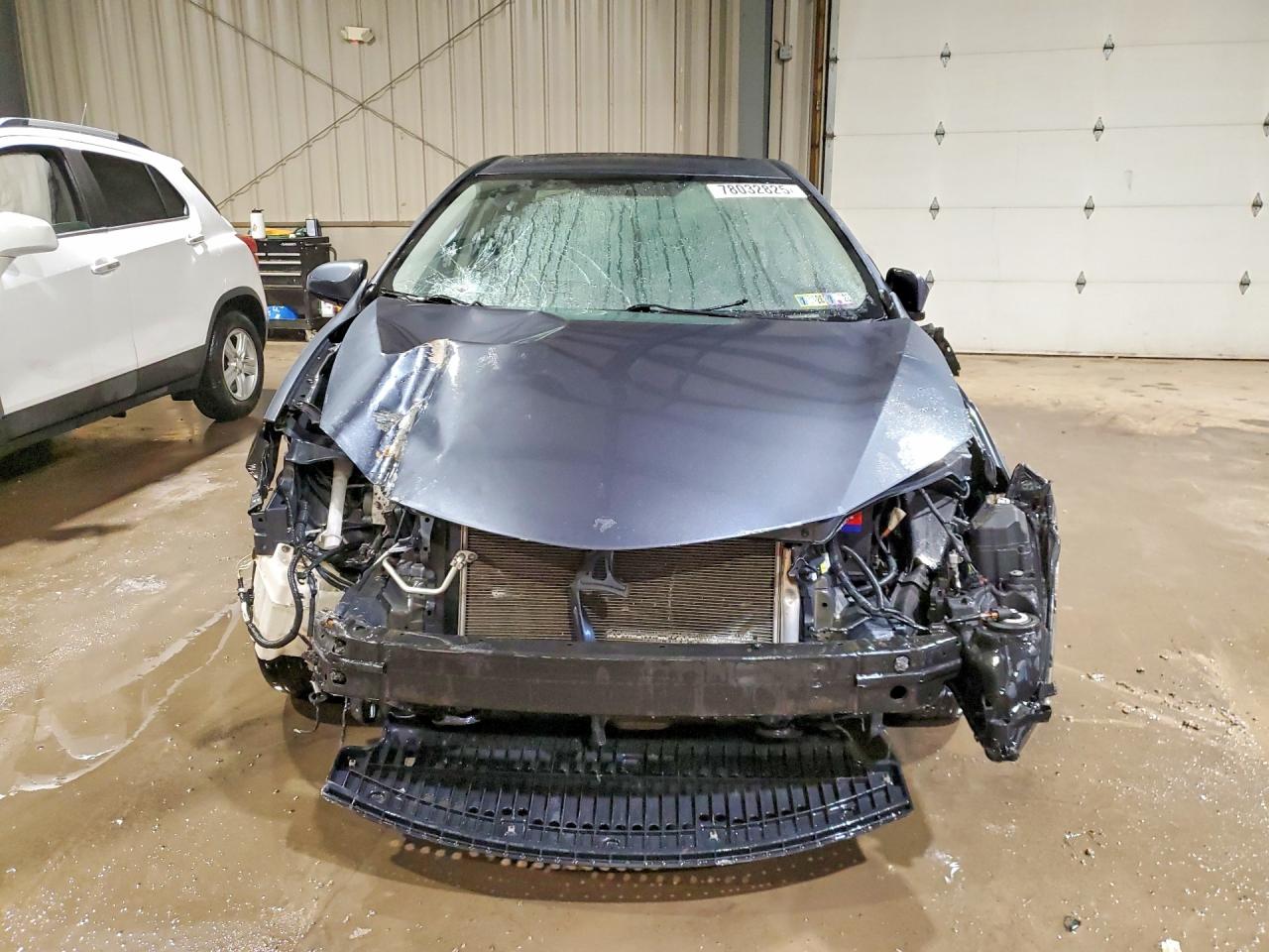 2014 TOYOTA COROLLA photo 9