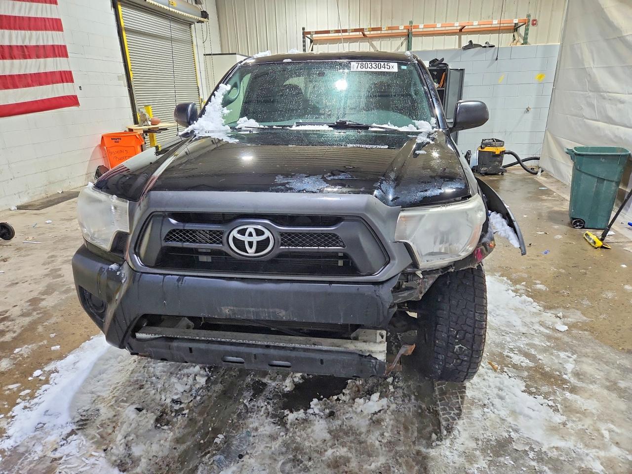 2013 TOYOTA TACOMA photo 5