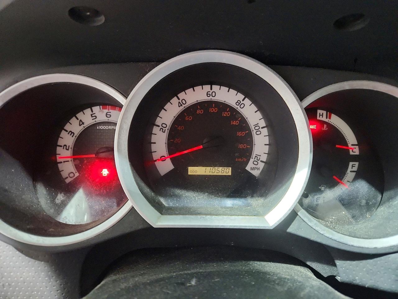 2013 TOYOTA TACOMA photo 9
