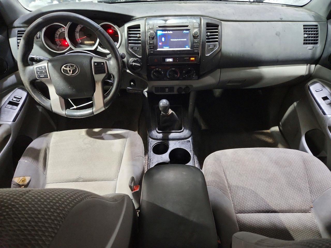 2013 TOYOTA TACOMA photo 8