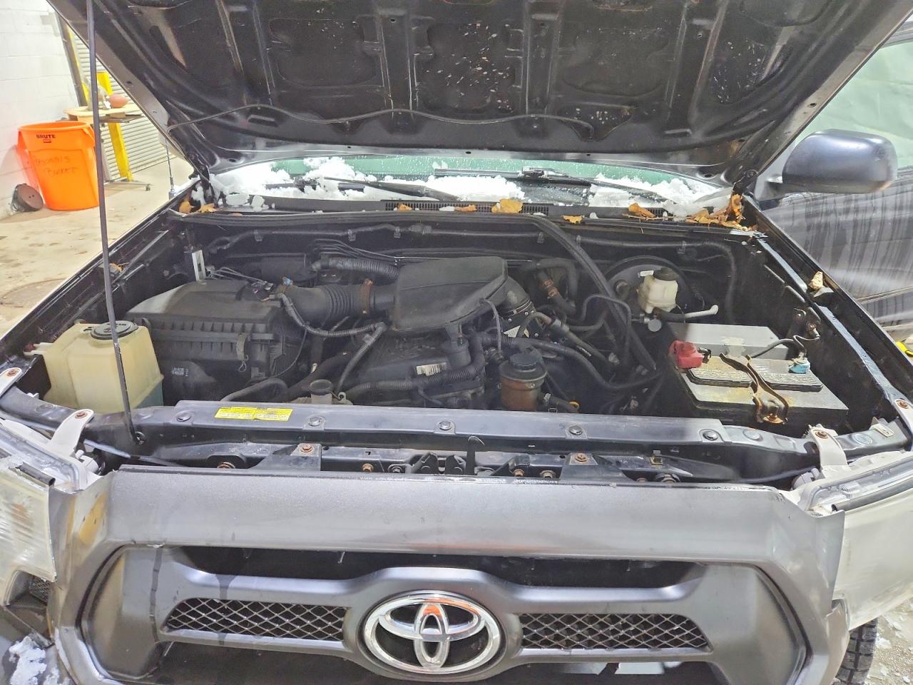 2013 TOYOTA TACOMA photo 11
