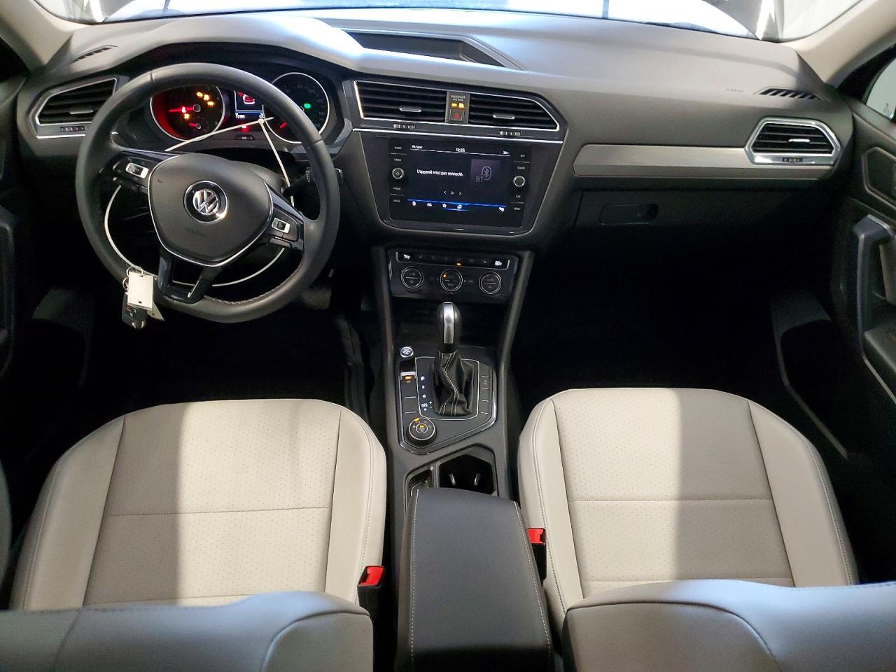 2021 VOLKSWAGEN TIGUAN SE photo 15