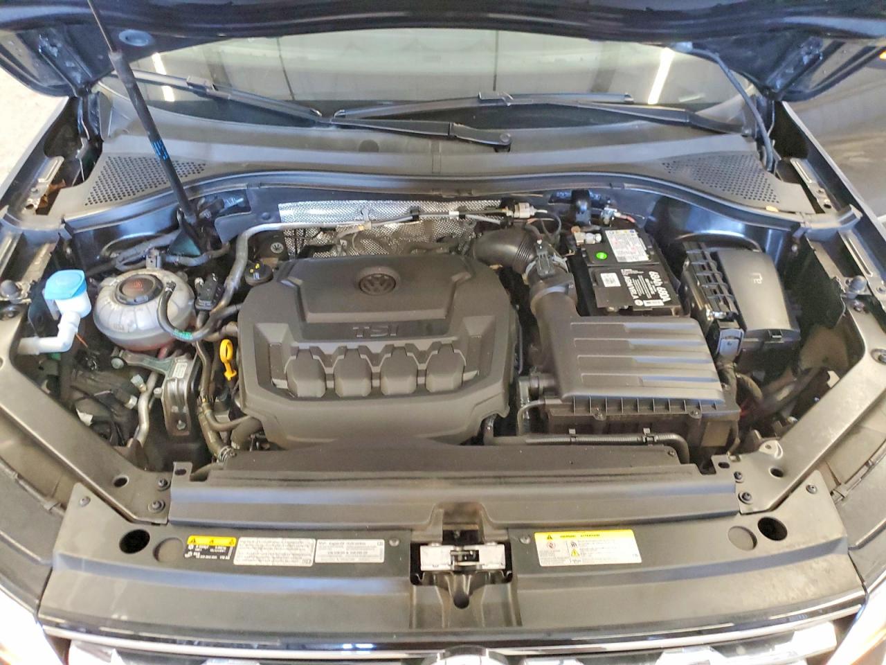 2021 VOLKSWAGEN TIGUAN SE photo 23