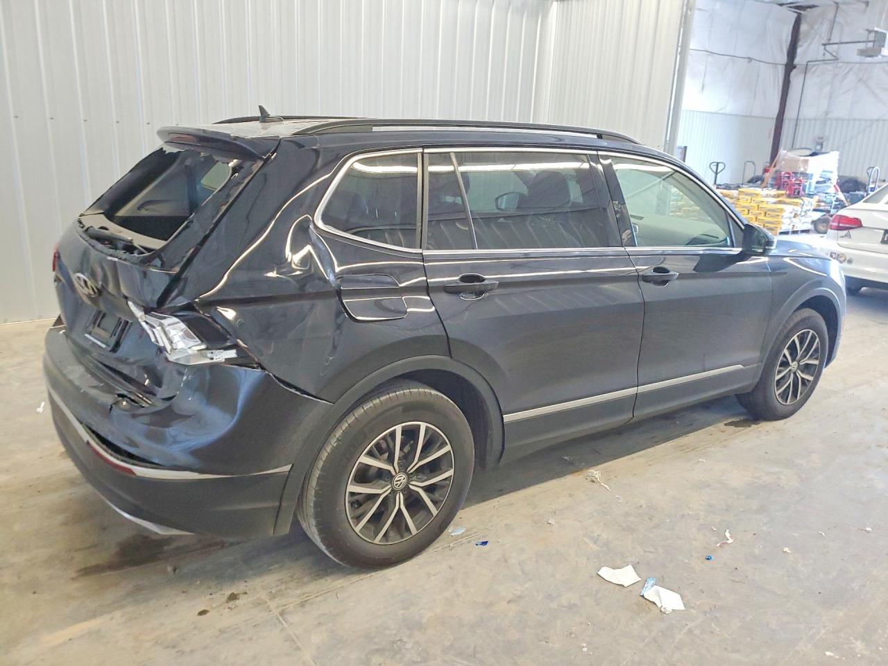 2021 VOLKSWAGEN TIGUAN SE photo 5