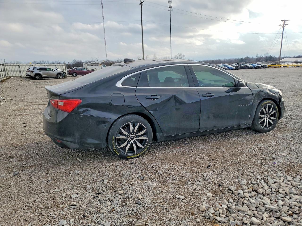 2016 CHEVROLET MALIBU LT photo 5