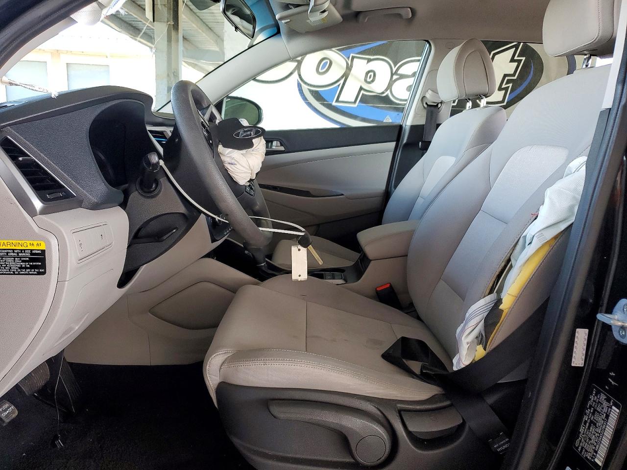 2018 HYUNDAI TUCSON SE photo 13