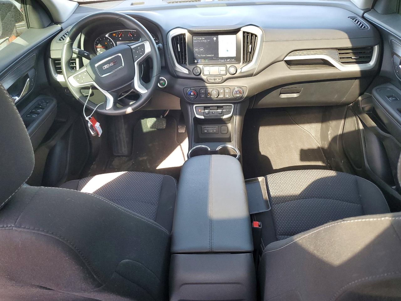 2024 GMC TERRAIN SLE photo 15