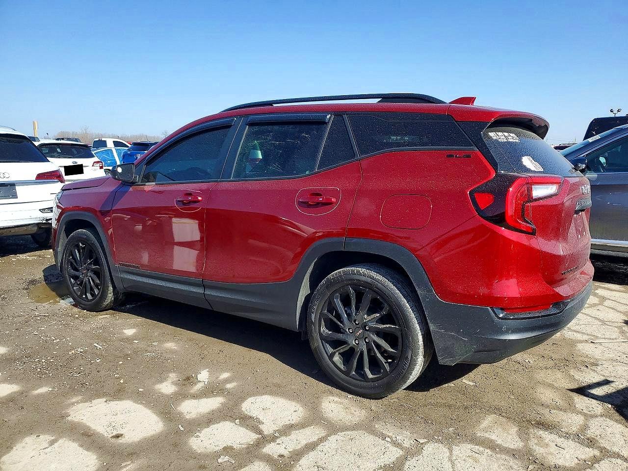 2024 GMC TERRAIN SLE photo 3