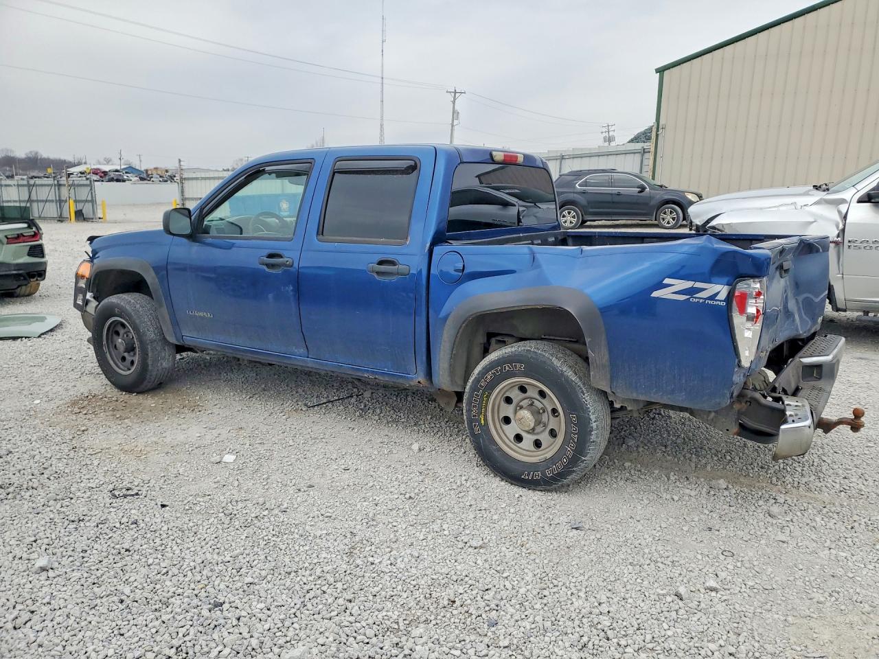 2005 CHEVROLET COLORADO photo 2