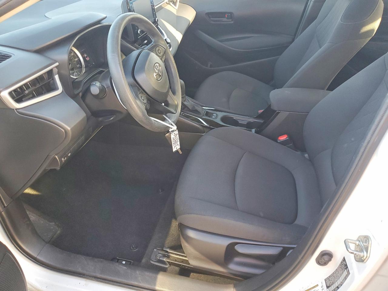 2022 TOYOTA COROLLA LE photo 19