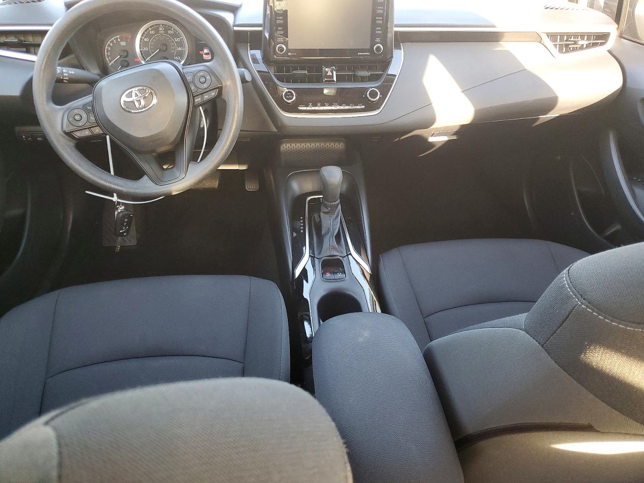 2022 TOYOTA COROLLA LE photo 22