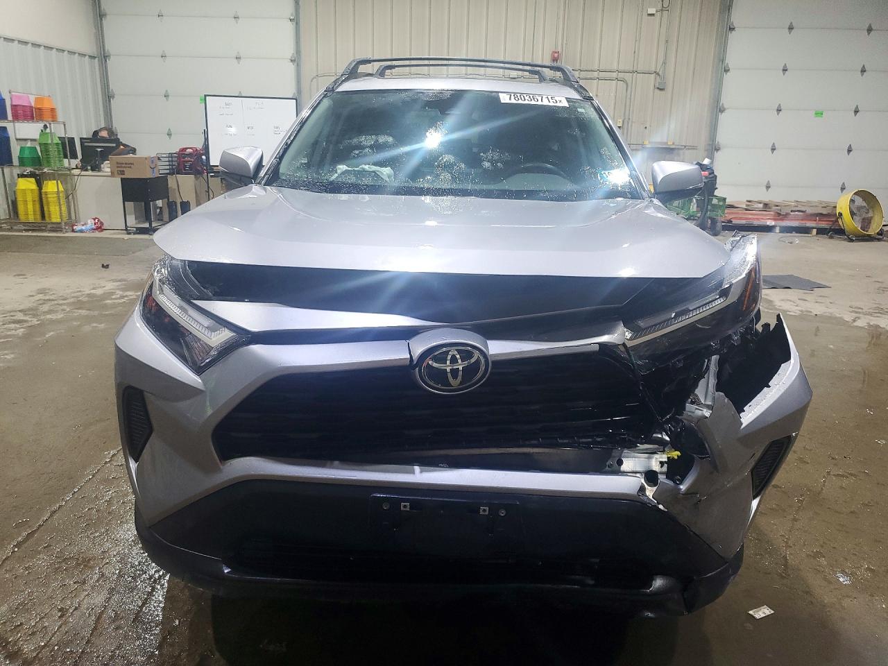 2024 TOYOTA RAV4 XLE photo 5