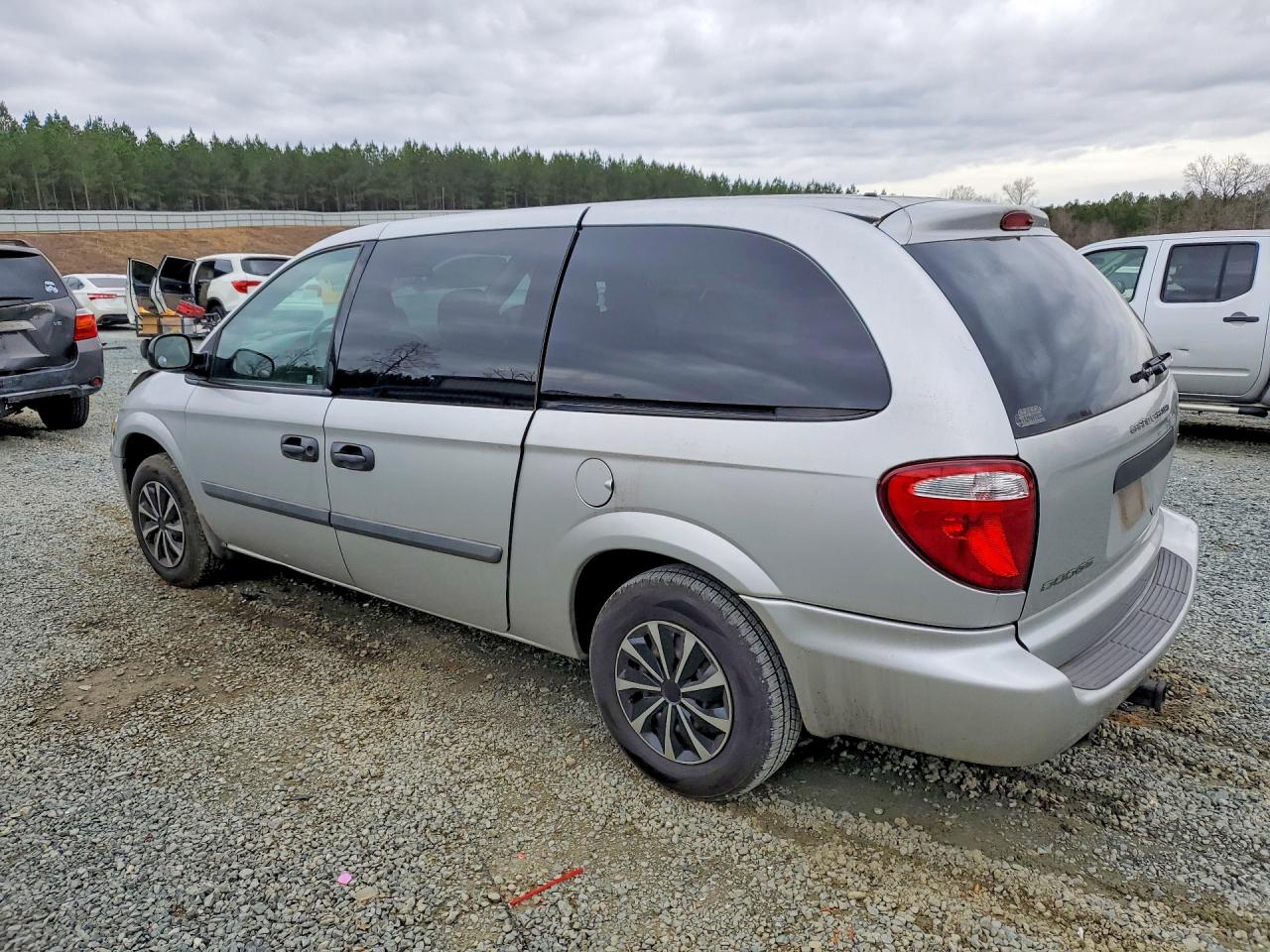 2007 DODGE GRAND CARAVAN SE photo 2